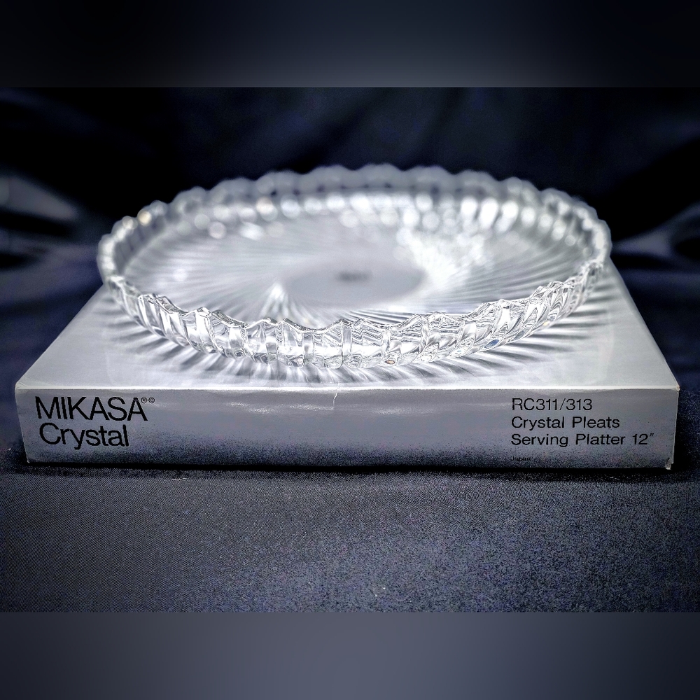 Mikasa Crystal Pleats Serving Dish RC311/313 With Original Box 12"